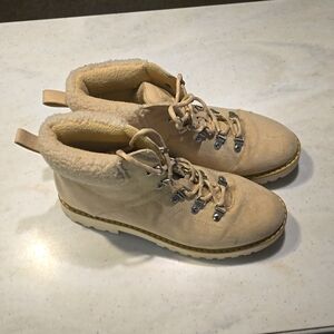 Tan winter boots size 8.5